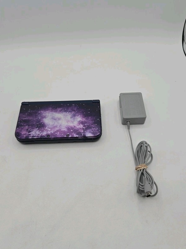 Nintendo New 3DS XL Galaxy Edition Handheld System Purple Excellent Near Mint
