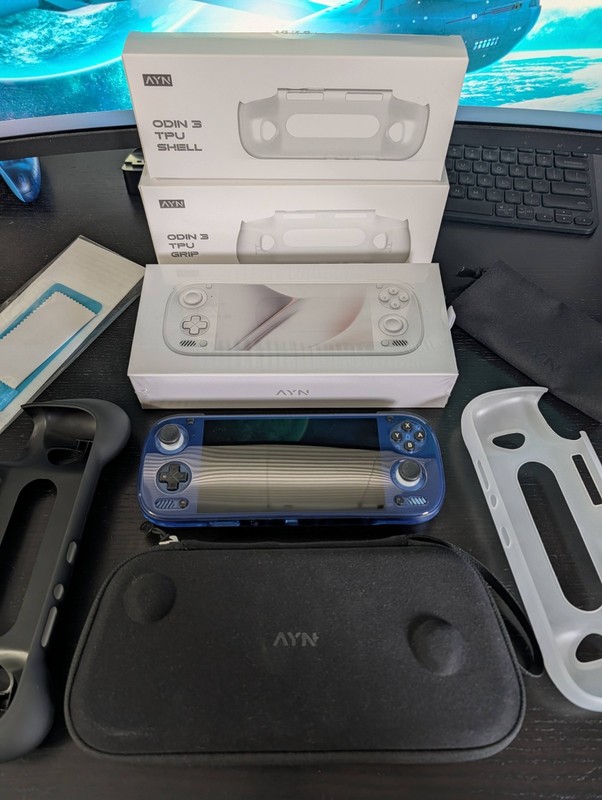 AYN Odin 3 Max - 16/512GB - Clear Blue - Grip, Shell, Case & More Included gallery