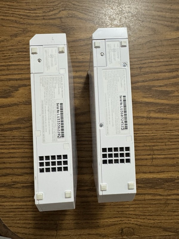 Nintendo Wii RVL-001 White Console Lot of 2 NTSC-U/C Wi-Fi 480p