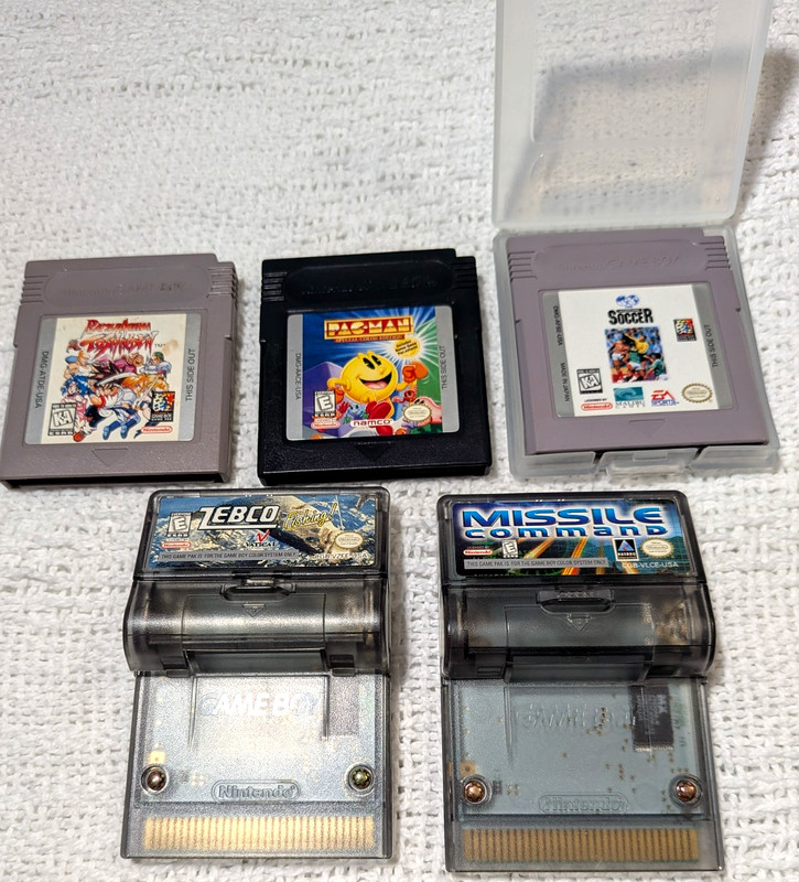 Nintendo Game Boy Color - Atomic Purple - 5 Games - Case - Lamp - All Original gallery