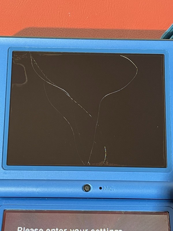 NINTENDO DSI XL BLUE FOR PARTS OR REPAIR NOT WORKING CRACKED SCREEN gallery