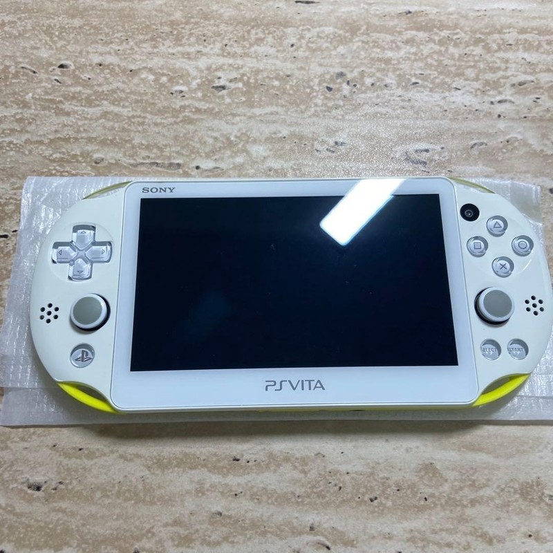 PS Vita 2000 Lime Green White Super Value Pack Complete 6668 gallery