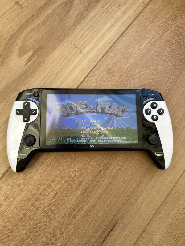 X9 5.5-Inch Handheld Game Console 8G AV Output TF Card Black/White gallery