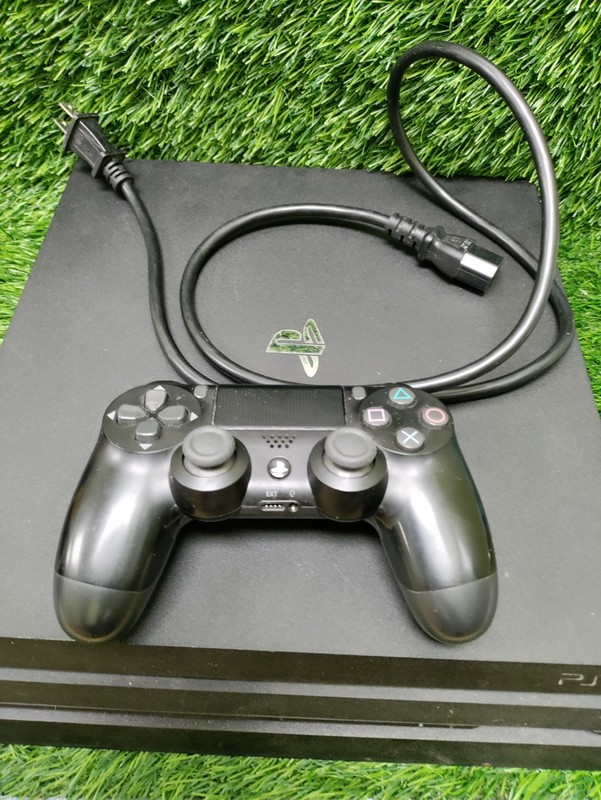 Sony PlayStation 4 Pro CUH-7115B 1TB Console Tested Working Controller gallery