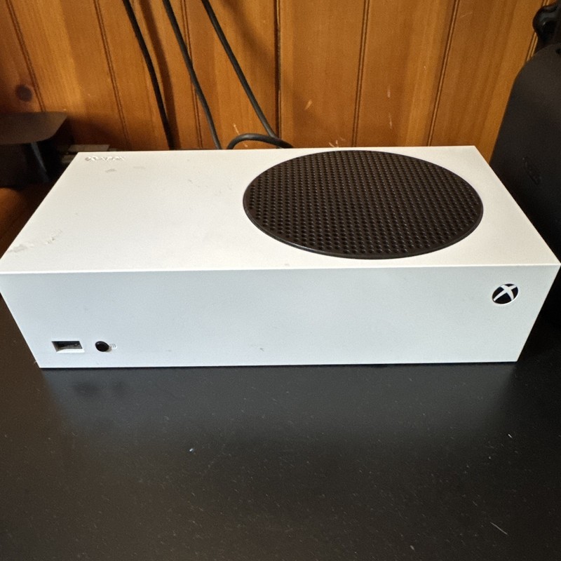 Microsoft Xbox Series S 365GB Console w/ Controller + 920GB Expansion Card gallery
