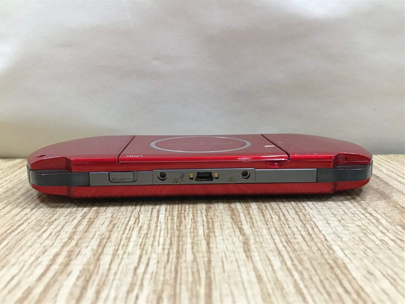 PSP-3000 RADIANT RED Console Japan - With Defects GE1724 gallery