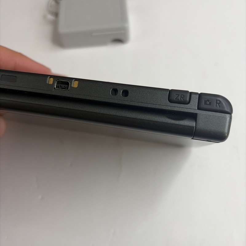 New Nintendo 3DS XL Gray Black Console, Charger Stylus Top IPS US Version gallery