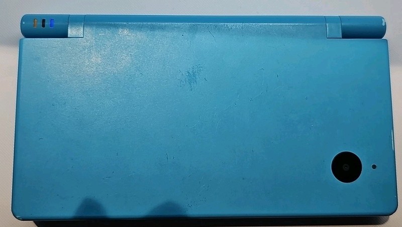 Nintendo DSi TWL-001 Light Blue gallery