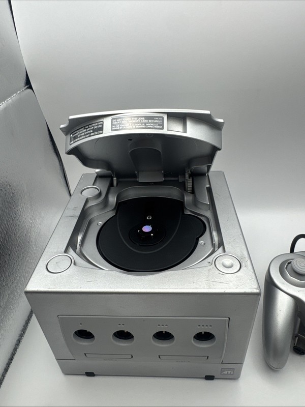 Nintendo GameCube Console DOL-101 Silver with Controller - No Cables - TESTED gallery
