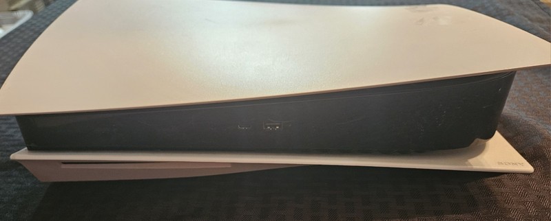 Sony Playstation 5 Disc Edition 825GB Console Broke *CFI-1115A* gallery