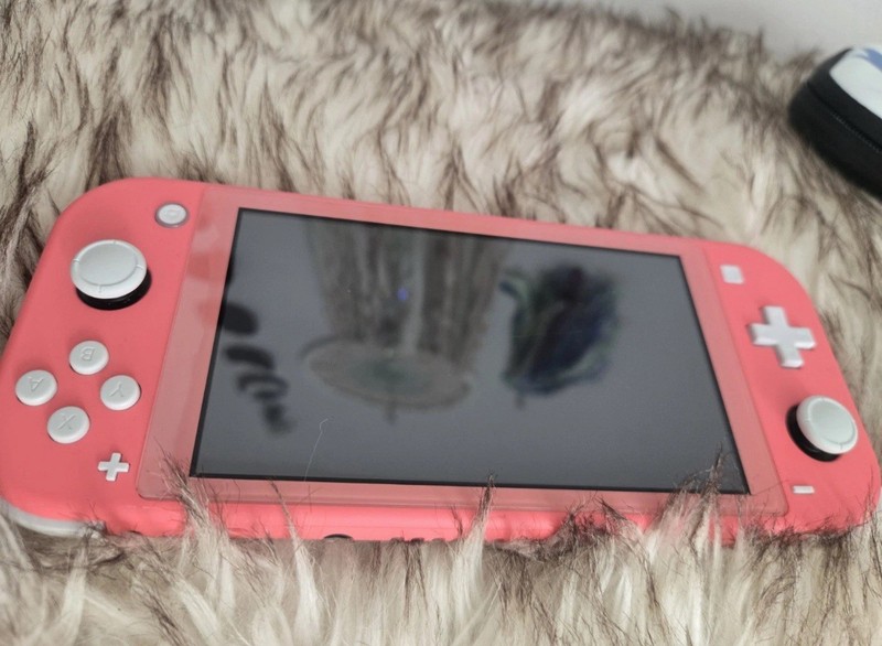 Nintendo Switch Lite 32 GB Gaming Console – Coral