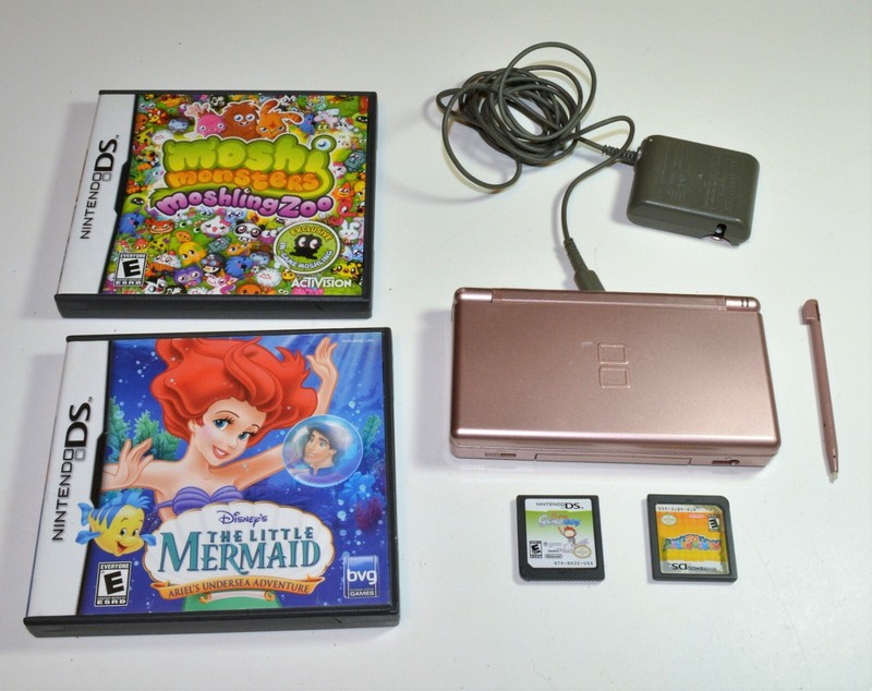 Nintendo DS Lite USG-001 Console w Stylus, Wall Charger 4 games Mario Party DS